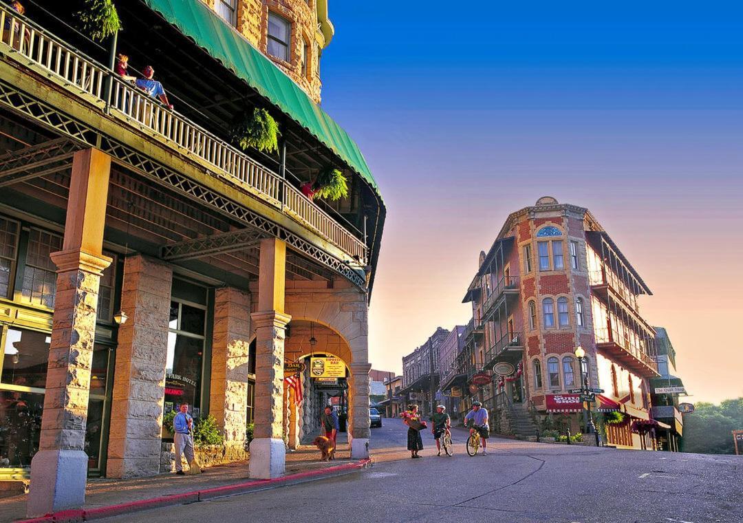Glass Cabin Eureka Springs Exterior foto